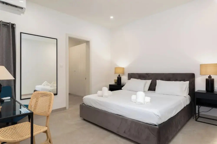 Stylish 1BR APT with Terrace — фото 2