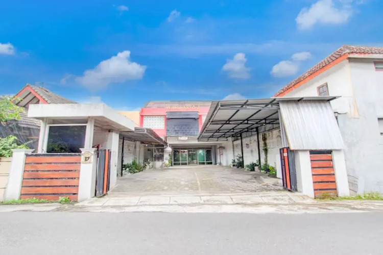 Hotel O near Plaza Ambarrukmo Yogyakarta formerly Wisma Arya 2