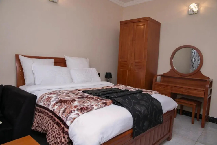 Glitz Cloud 9 Suites — фото 4