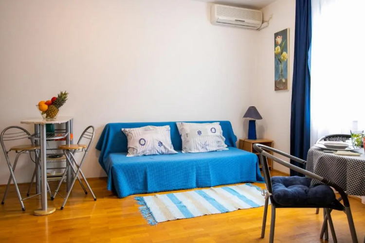 Charming Center Apartment — фото 3