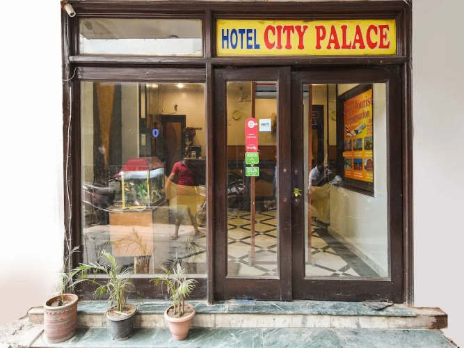 OYO 15835 Hotel City Palace