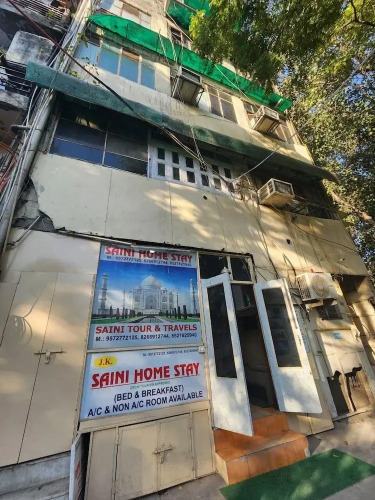 Hotel Saini Home Stay