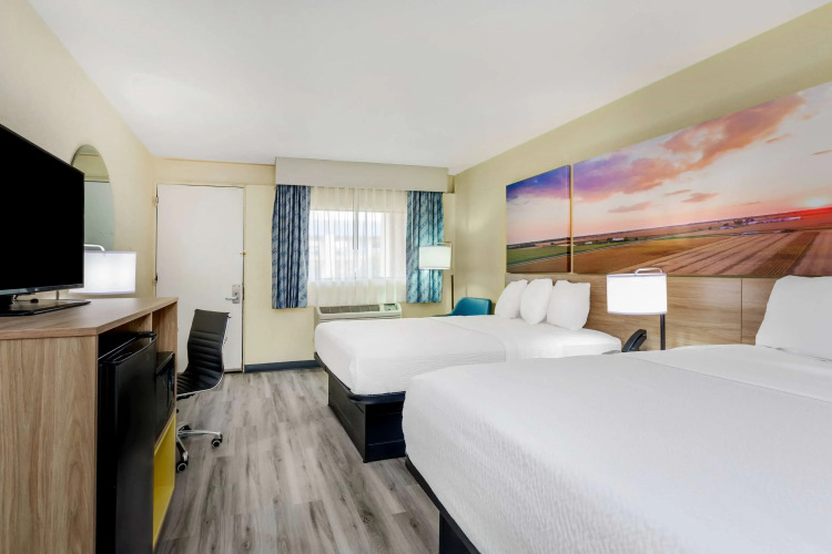 Days Inn & Suites by Wyndham Clovis — фото 2