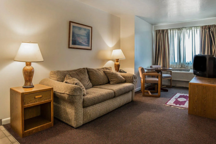 Ameri-Stay Inn & Suites — фото 4