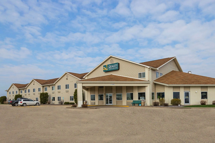 Quality Inn & Suites Belmont - Platteville