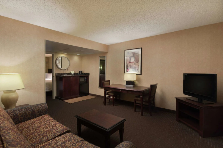 Embassy Suites Lubbock — фото 5