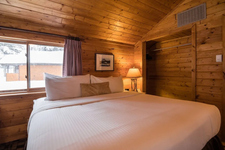 Castle Mountain Chalets — фото 3