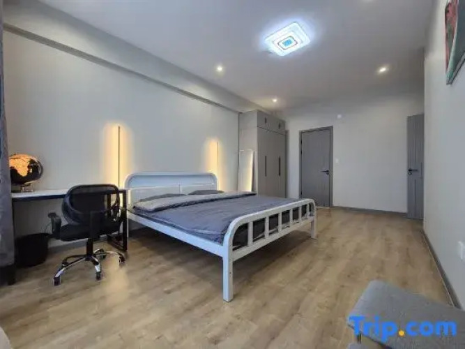 Spacious Central 2BR | 10 Guests | Near essentials — фото 4