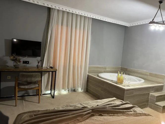 Si̇lva Deluxe Hotel