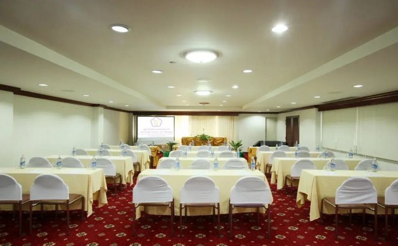Thumrin Hotel — фото 3