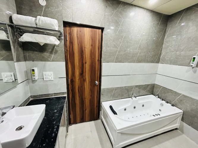 Shree Jee Hotel — фото 2