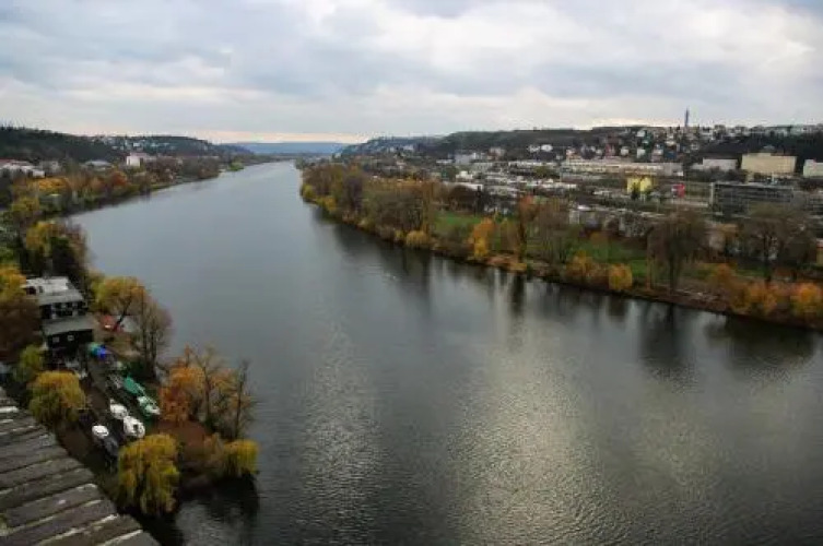 Spacious Prague View Apartment — фото 3