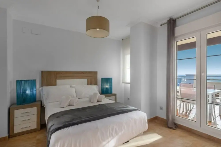 Penthouse With Sea & Golf Views — фото 4
