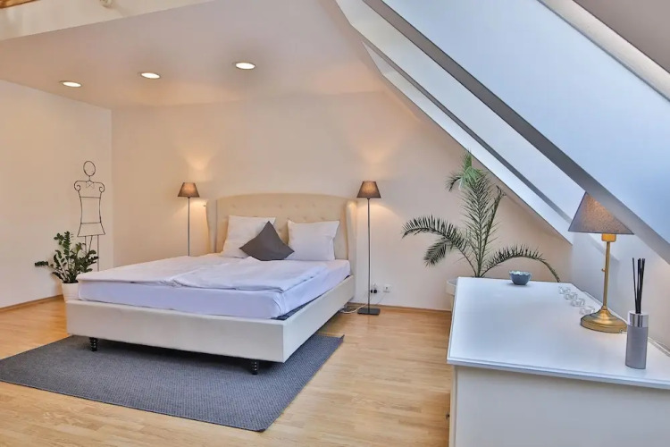 Wenceslas Square Duplex by easyBNB — фото 4
