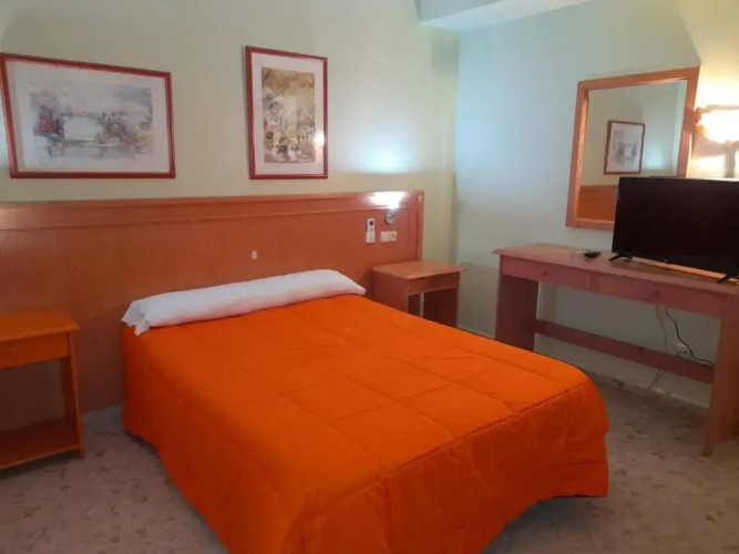 Hostal Carlos III — фото 4