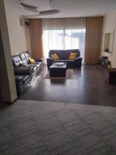 Big appartement avec jacuzzi — фото 2