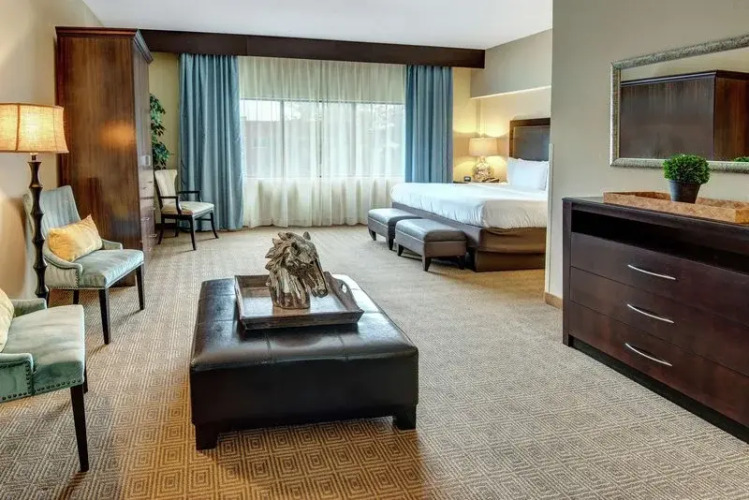 Doubletree Tinton Falls — фото 5