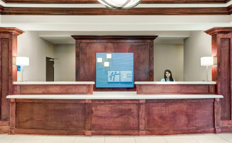 Holiday Inn Express and Suites Raceland - Highway
