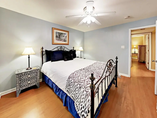 Charming Unit D - 2 Br Duplex — фото 5
