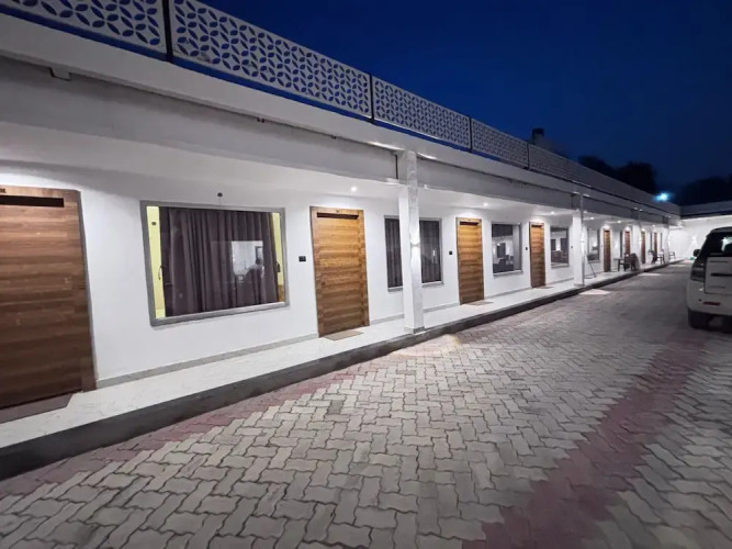 Hotel Omkar Palace