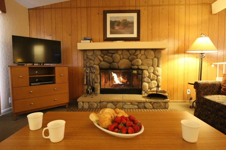 Lake Arrowhead Chalets — фото 4