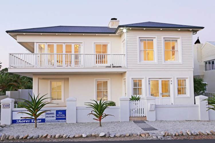 Shores Edge