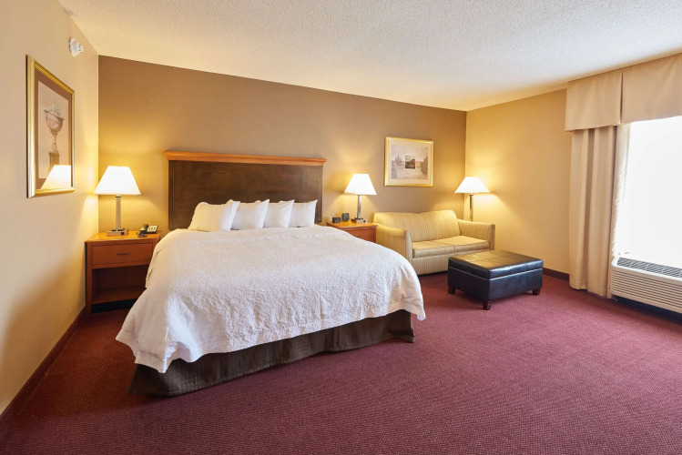 Hampton Inn Massillon — фото 4