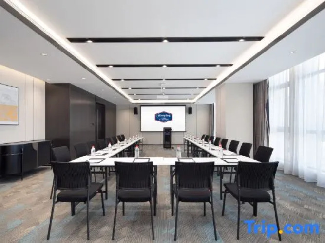 Hampton by Hilton Langfang — фото 2