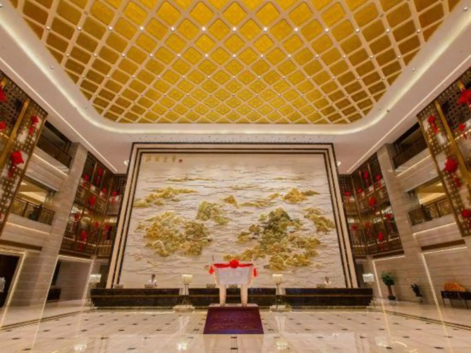 Royale Tower Hotel — фото 2