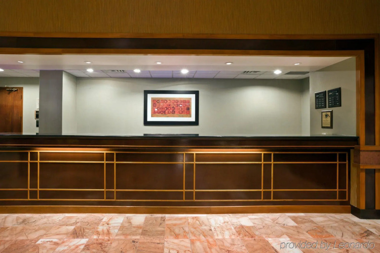 DoubleTree by Hilton Lansing — фото 2