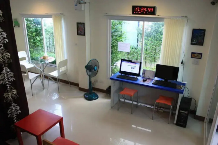 Ananas Phuket Hostel — фото 4