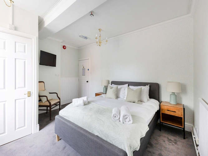 Compact Double Room — фото 4