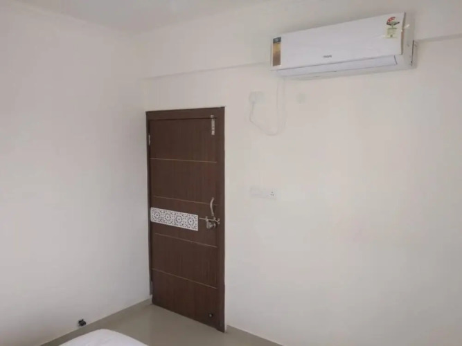 StayEden - Comfortable & Stylish 2BHK — фото 2