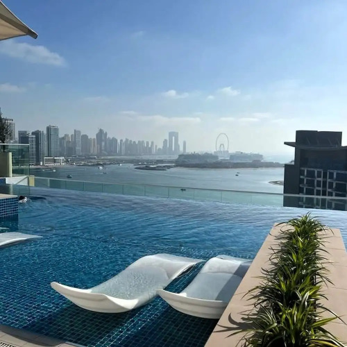 Chic Palm Studio With Infinity Pool — фото 3