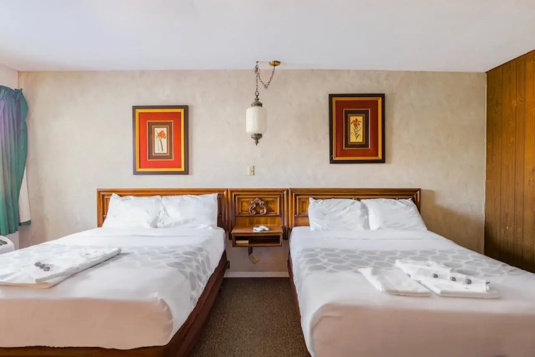 Four Seasons Motel — фото 2