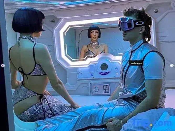 Space Night Capsule Hotel — фото 2