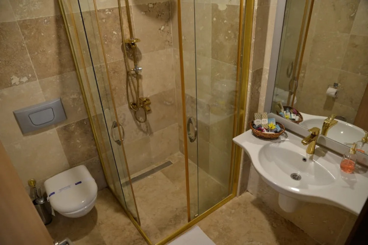 Ebruli Otel Cunda — фото 4