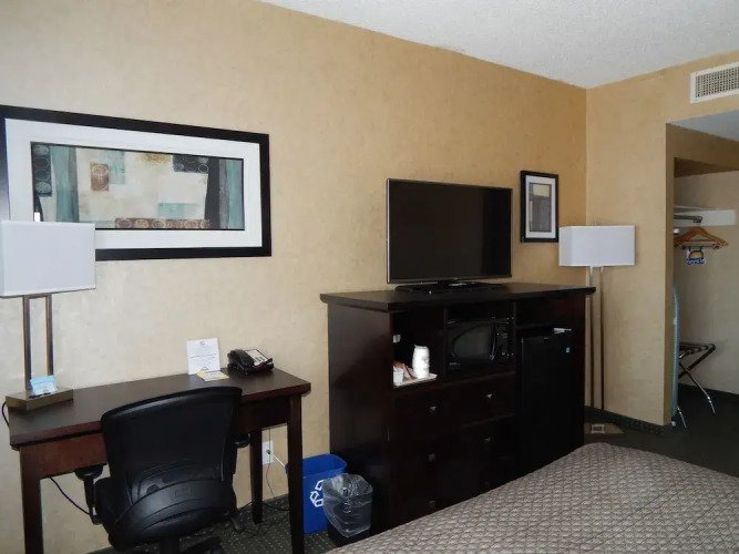Days Inn Cranbrook — фото 3