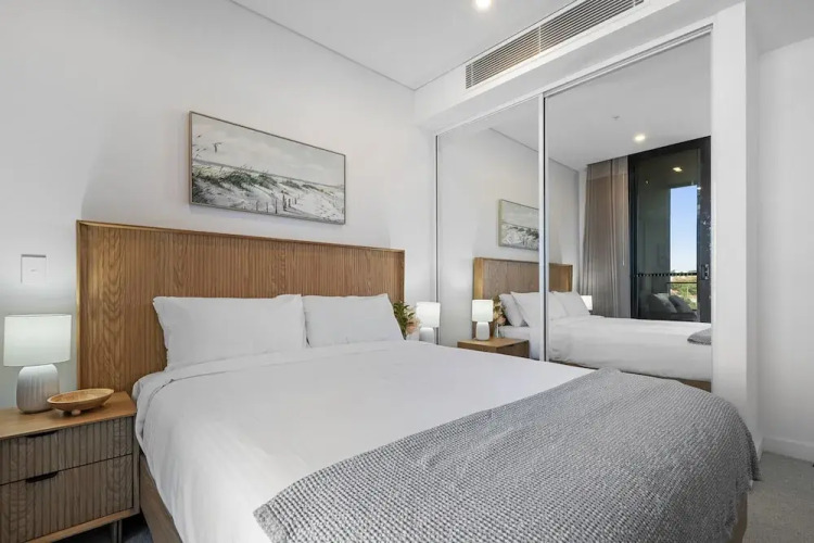 Charming 1-bed With Rooftop Access & Parking — фото 3