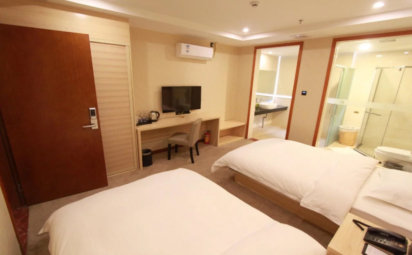 SB Junying Hotel — фото 4