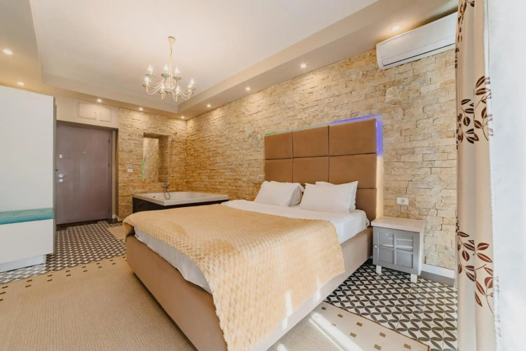 Romantic Jacuzzi Belleview Studio — фото 4