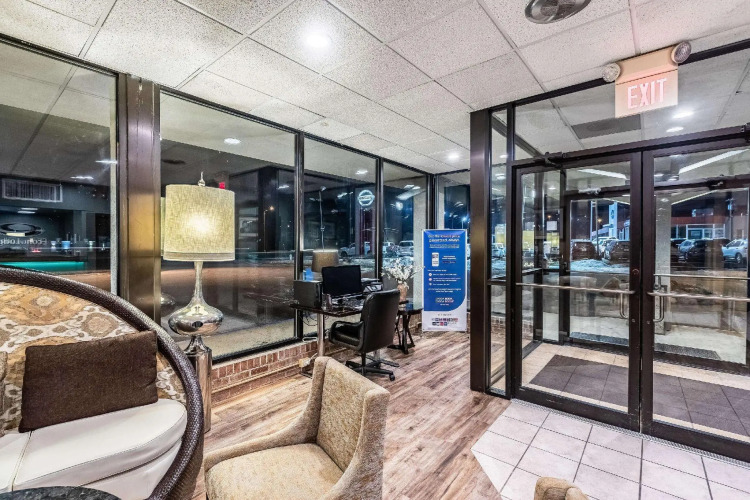 Econo Lodge — фото 2