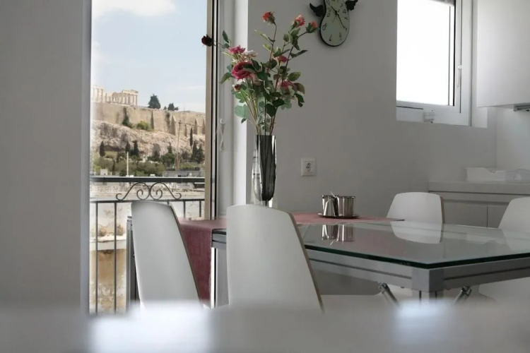 Mind-blowing Acropolis View Apt — фото 2