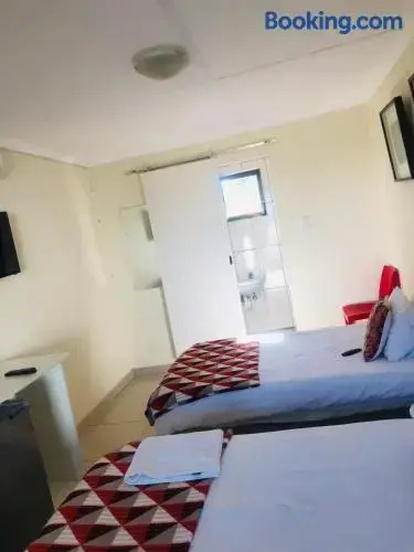 Mo-nize Villa Guesthouse — фото 5