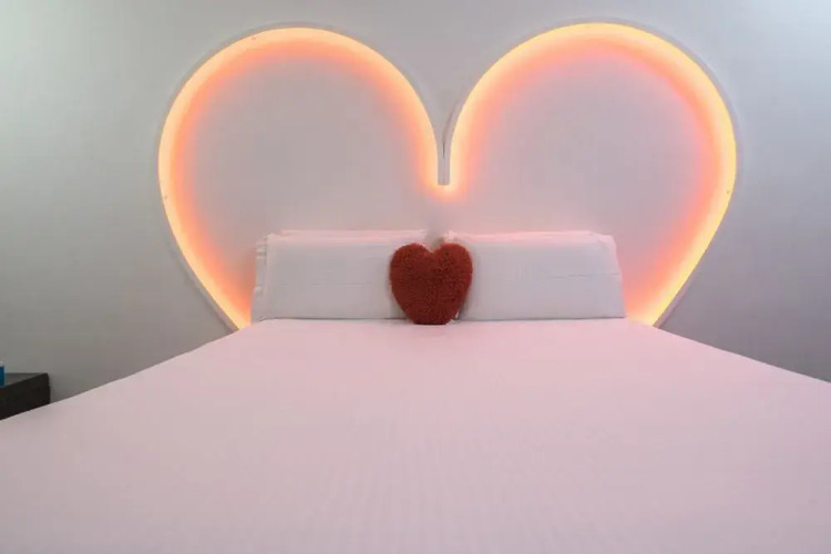 iRooms Jacuzzi Suites — фото 3