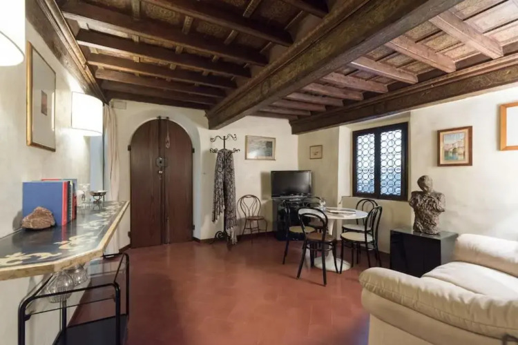 Renaissance Apartment — фото 4