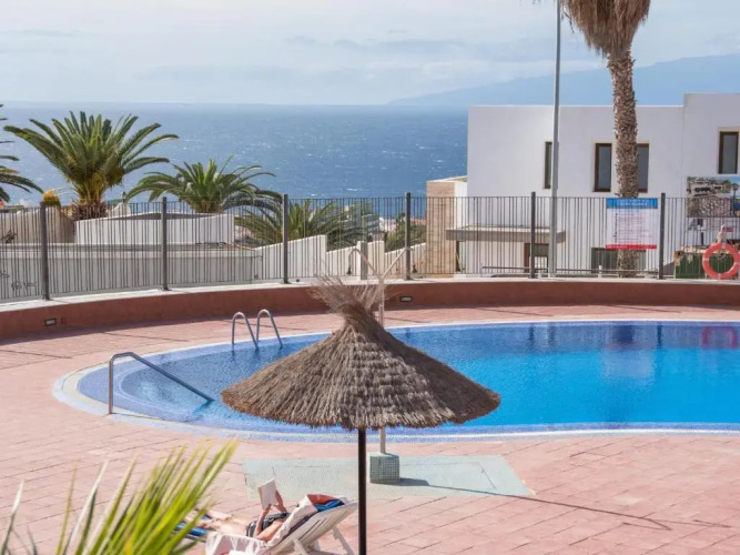 C103 big terrace, pool! — фото 2