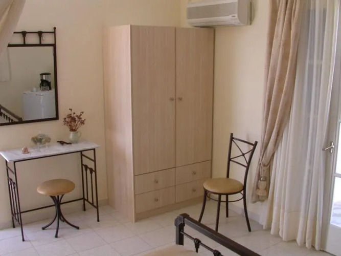 Sardi Eugenia Rooms — фото 2