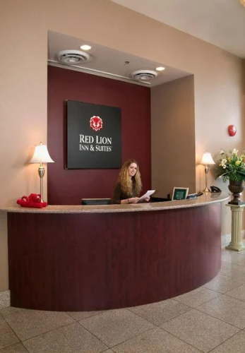Red Lion Inn and Suites