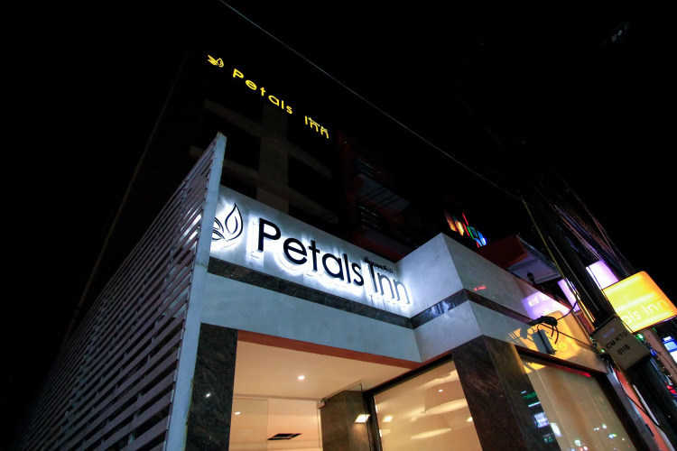 Petals Inn